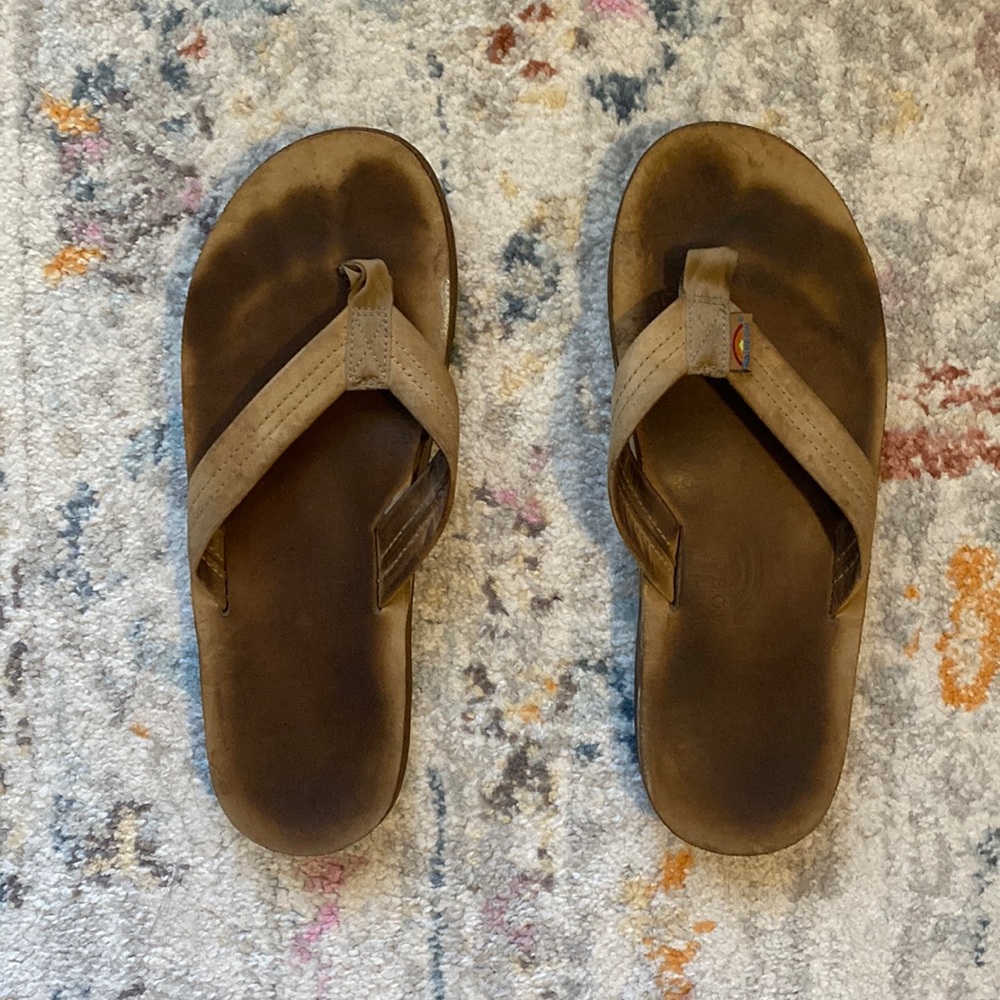 Men’s rainbow sandals size 11